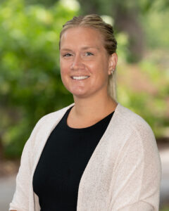 Danielle Krozel headshot